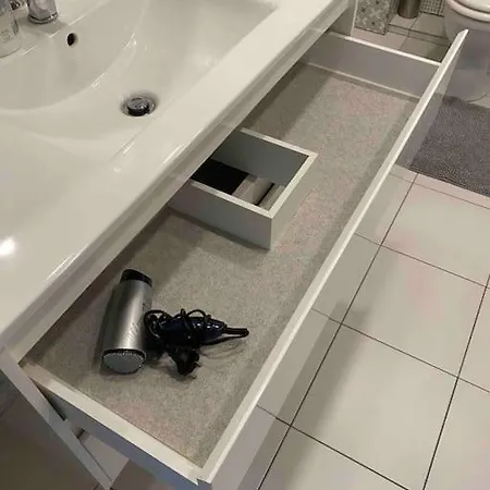 Park Apartment *